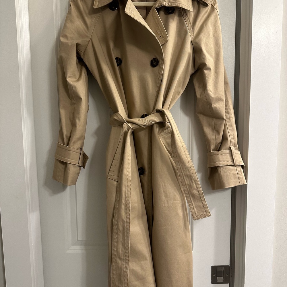 Ann Taylor Cotton Spandex Trench with Polyester Lining. Like new. Size Small